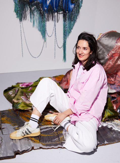 Constanza Camila Kramer Garfias in her Munich studio; Photo by Dirk Bader, 2022